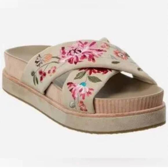 NEW JOHNNY WAS women's vivana sandal in sand